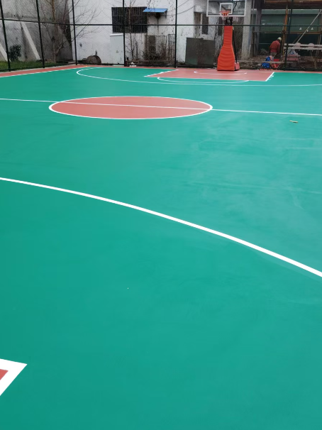 吉县 球场长期使用易出现地面开裂